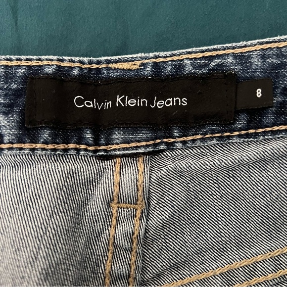 Calvin Klein Jeans Womens Size 8 Blue Flare Mid Rise Medium Wash Denim Great!! - Picture 3 of 7